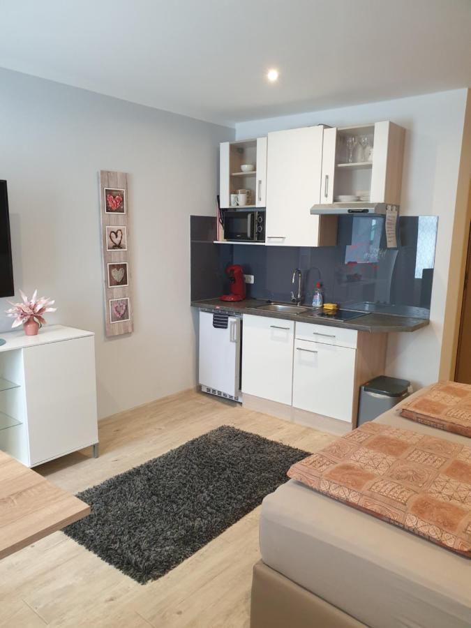 Altenstadt an der Waldnaab Hausner'S Hotel- Studio Apartments מראה חיצוני תמונה